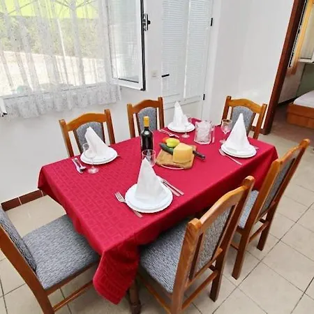 Neven - Two Bedroom With Terrace And Partial Sea View A1 Apartman